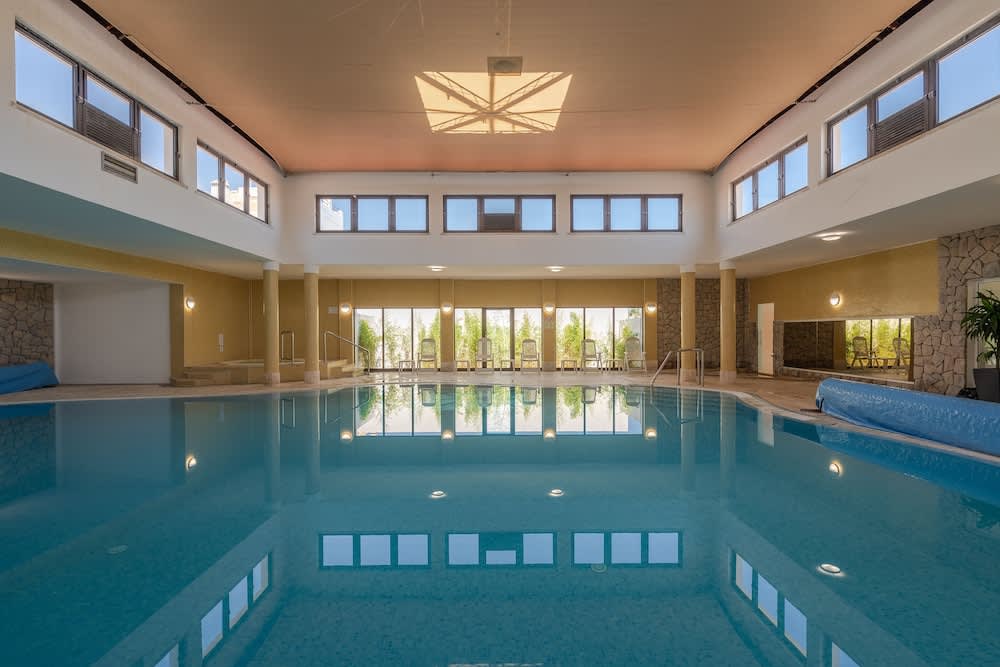 Indendørs pool