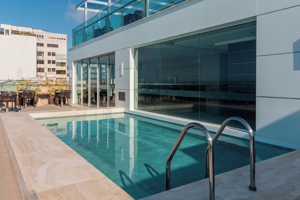 Pool på taget