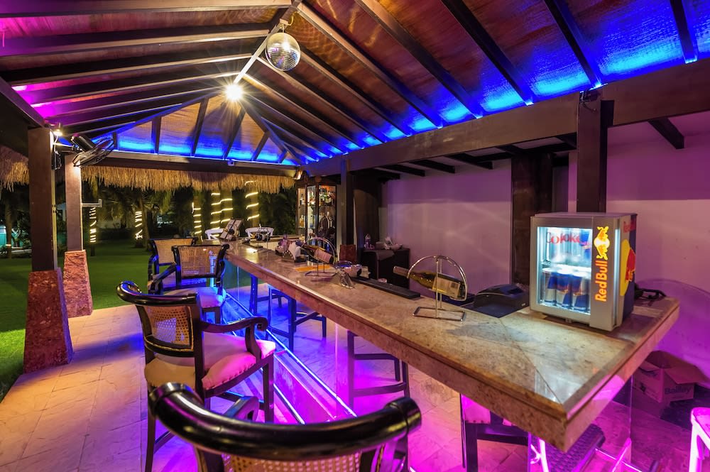 Bar ved poolen