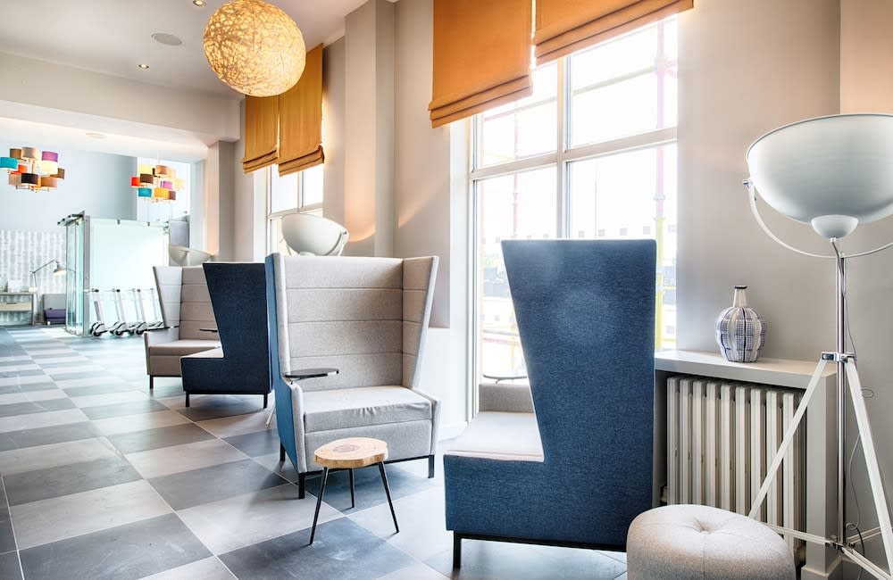 Siddeområde i lobbyen