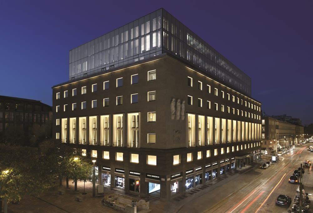 Overnatningsstedets facade – aften/nat