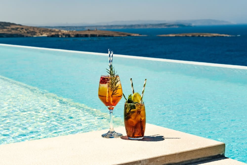 Infinity-pool