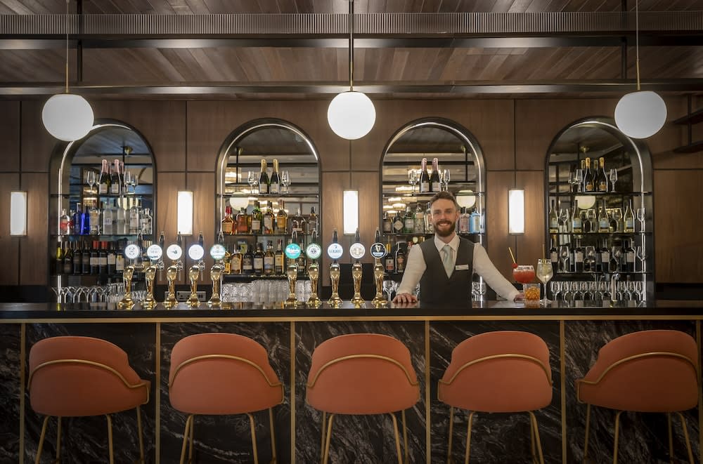 Bar (på overnatningsstedet)