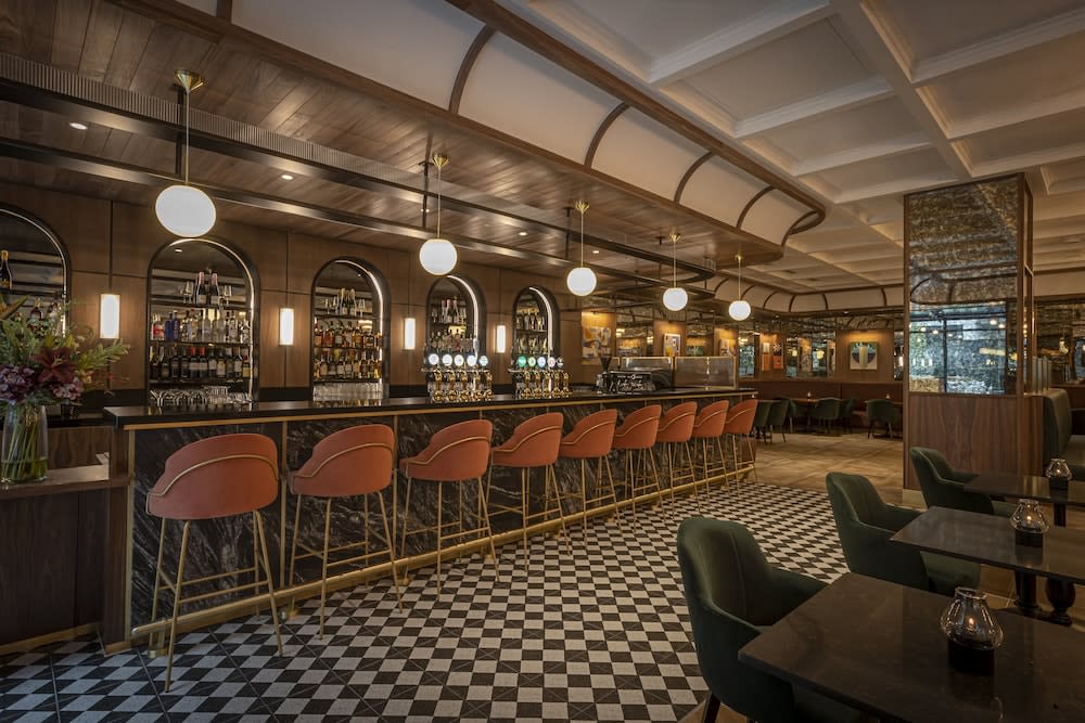 Bar (på overnatningsstedet)