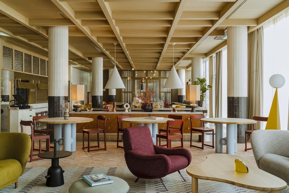 Siddeområde i lobbyen
