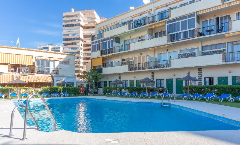 Svømmepøl