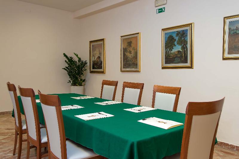 Konferencer
