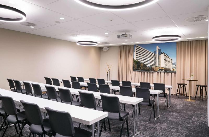 Konferencer