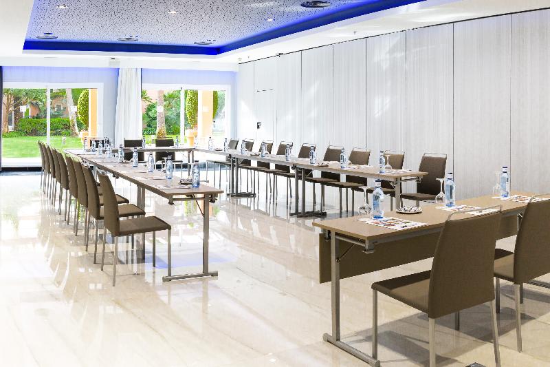 Konferencer