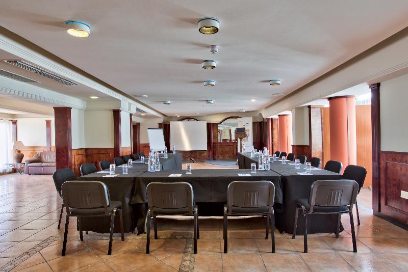 Konferencer