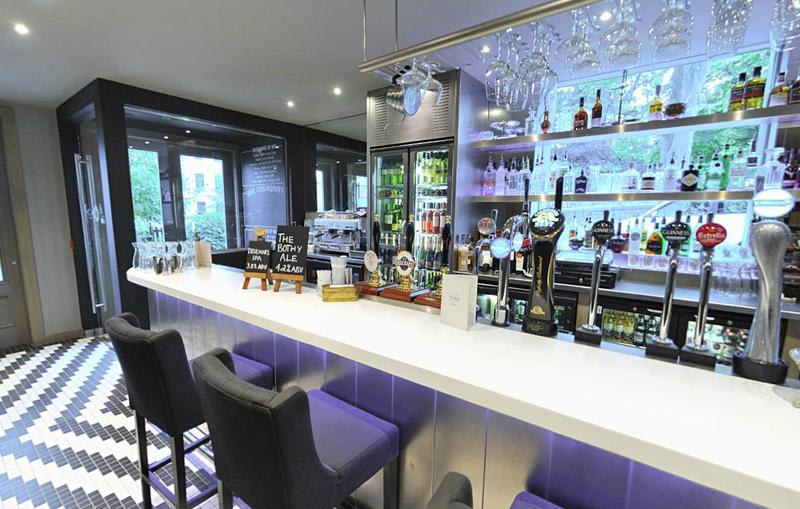 Bar