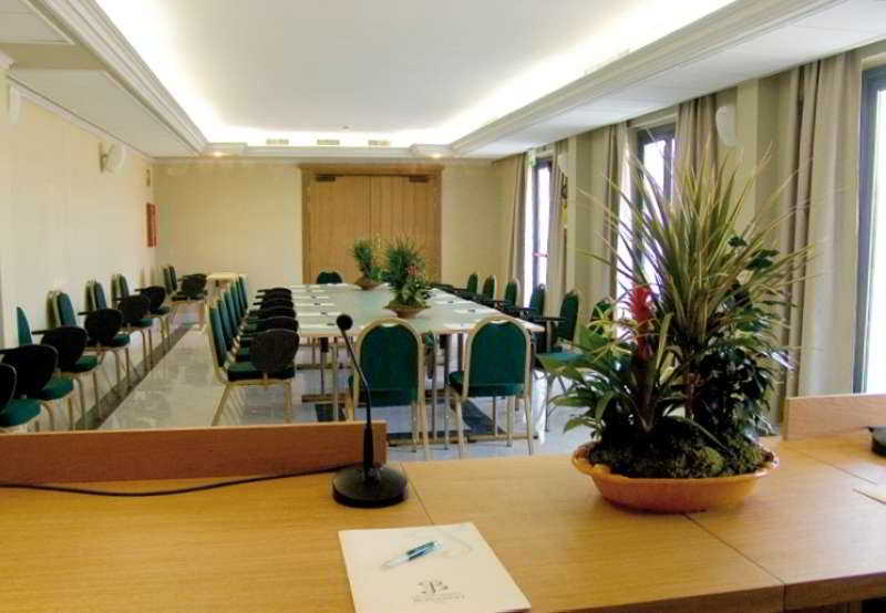 Konferencer