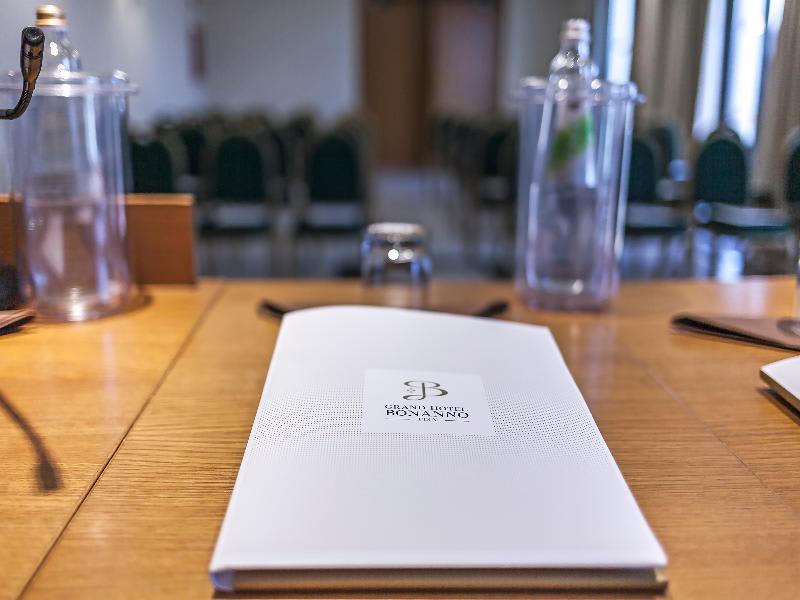 Konferencer