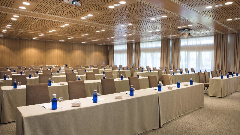 Konferencer