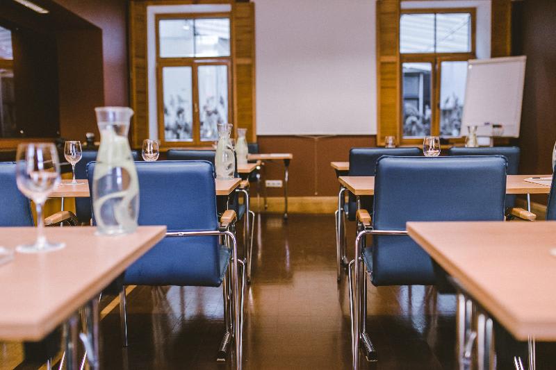 Konferencer