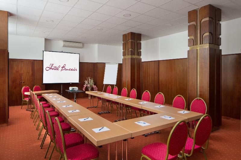 Konferencer