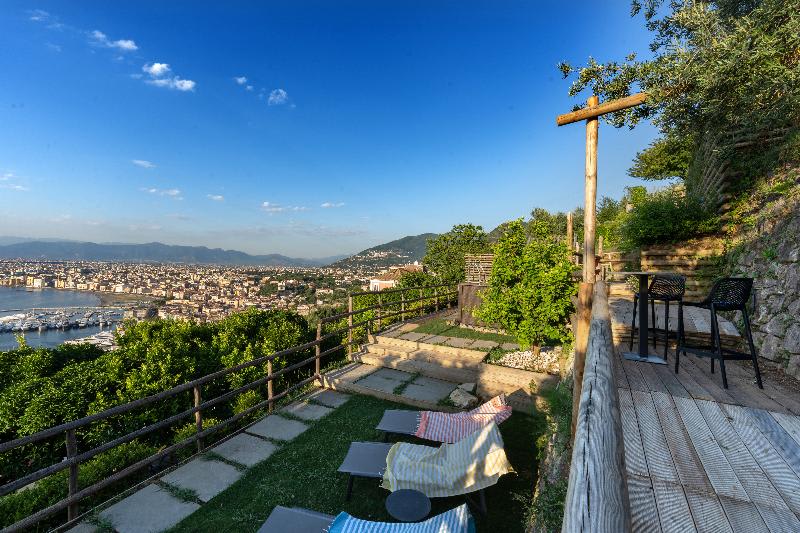 Svømmepøl