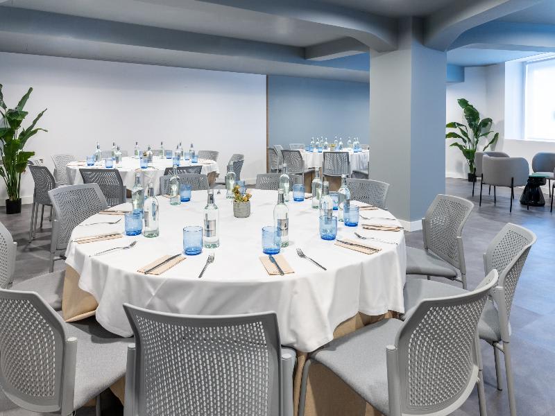 Konferencer