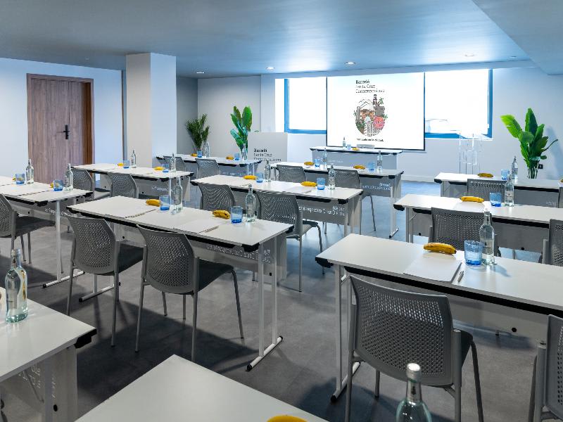 Konferencer