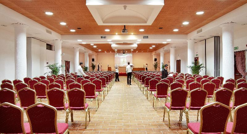 Konferencer