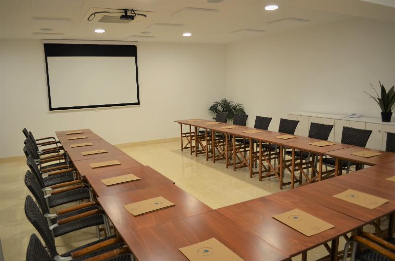 Konferencer