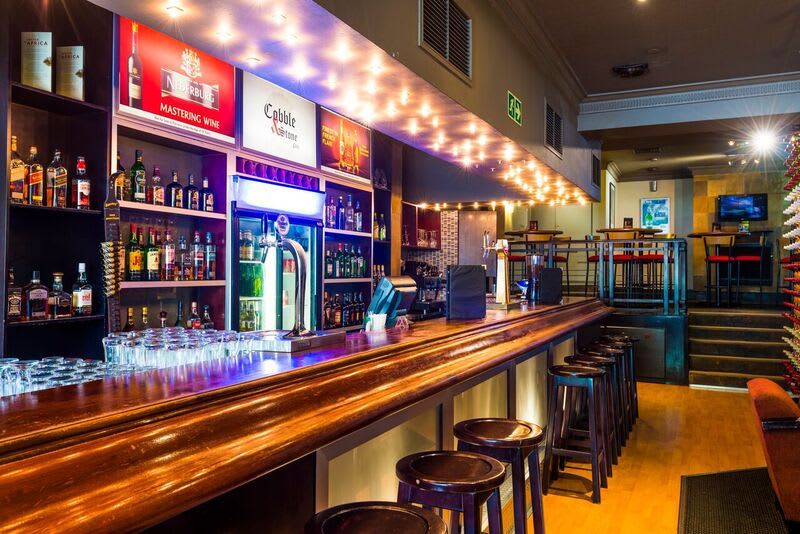 Bar