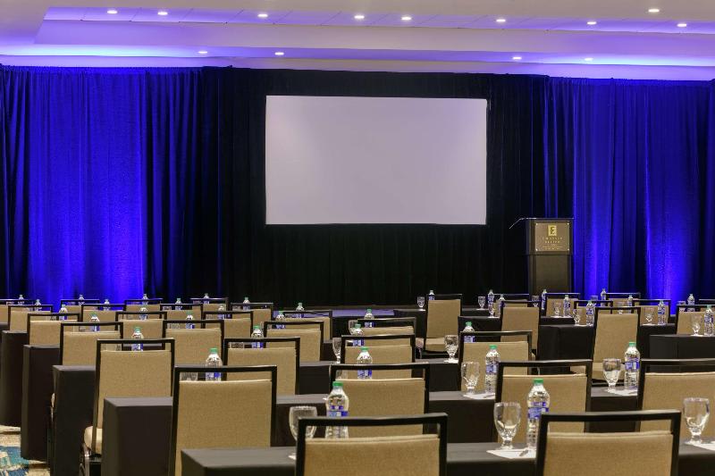 Konferencer