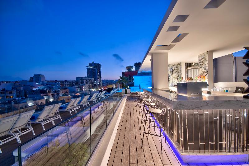 Svømmepøl