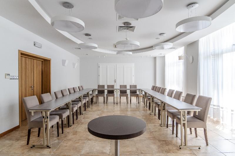 Konferencer