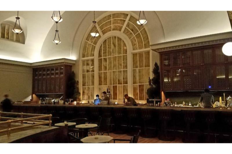 Bar