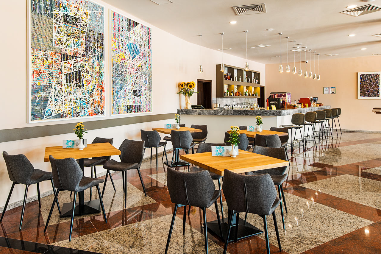 Lobbybar