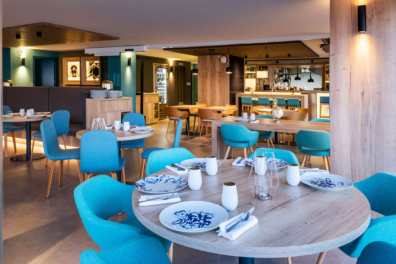 A la carte-restauranten er åben til frokost og middag