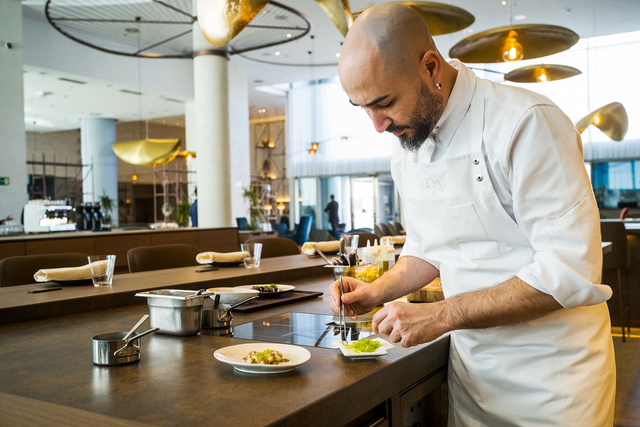 Den Michelin-belønnede kok Artur Martinez