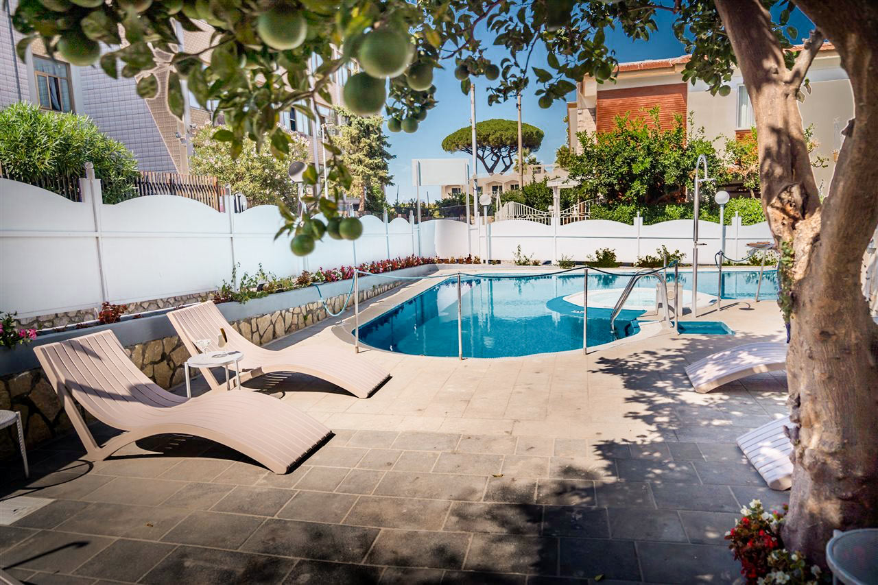 Hotellets poolområde