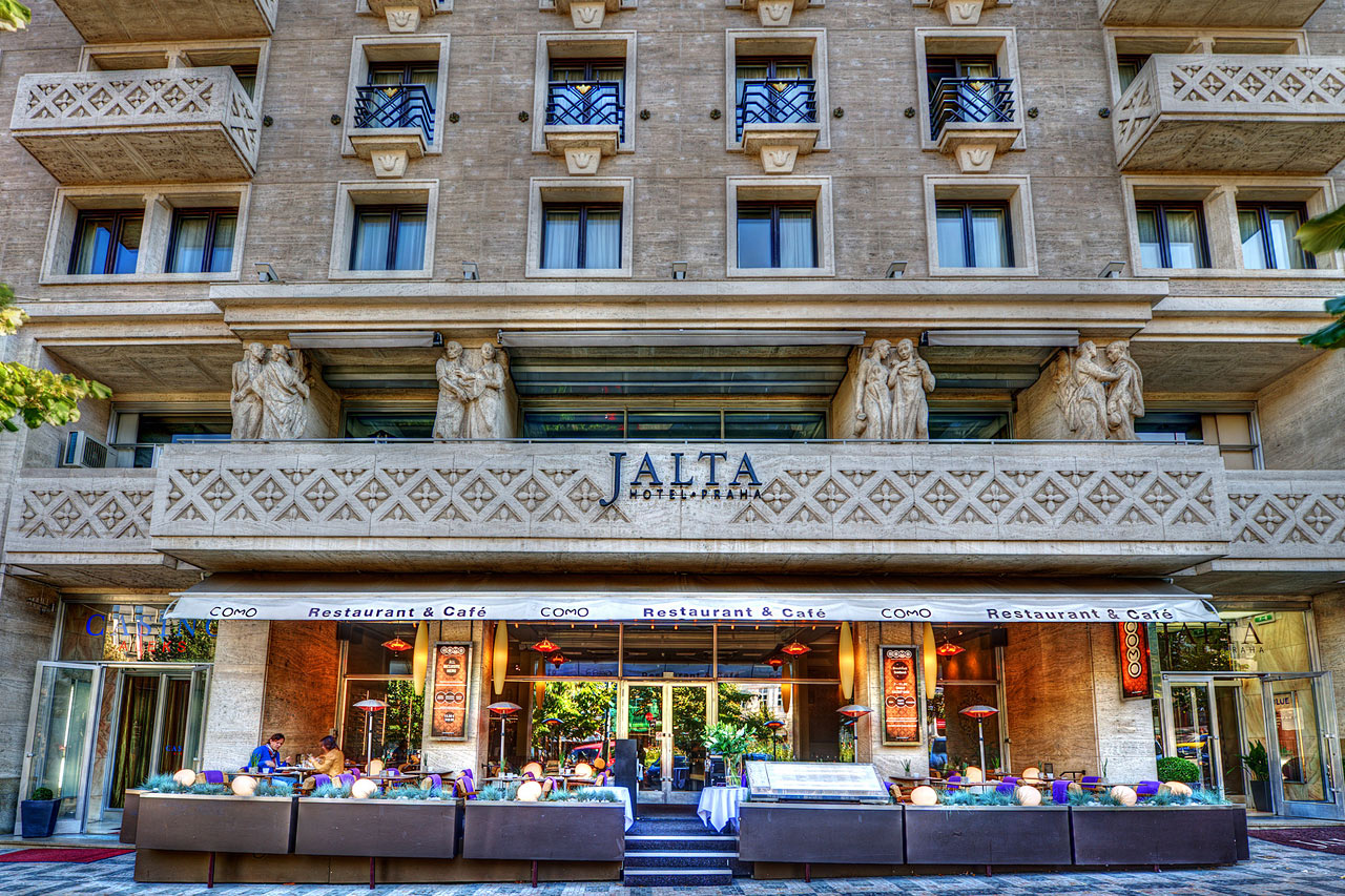 A la carte-restaurantens terrasse
