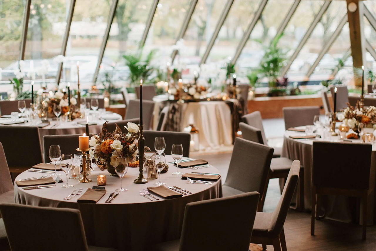 A la carte-restaurant med internationale retter