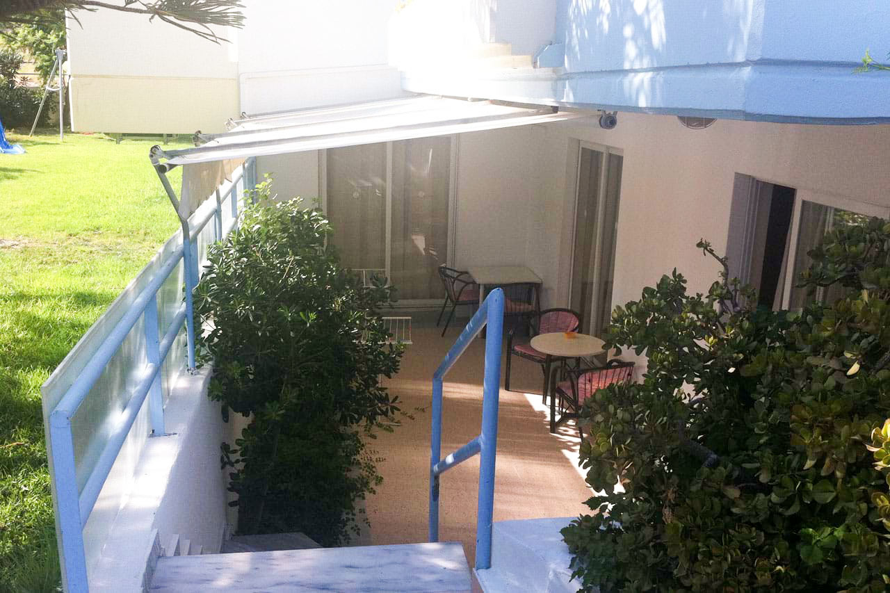 Lejligheder med delt terrasse under stueplan