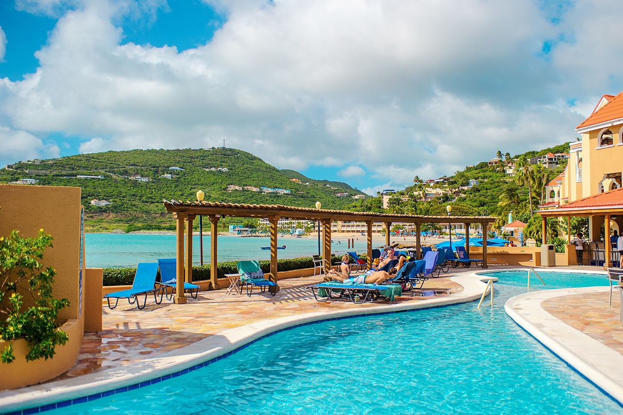 Divi Little Bay Beach Resort har flere pools